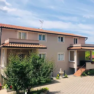 https://apartments-zdenka-labin.in-istria.net